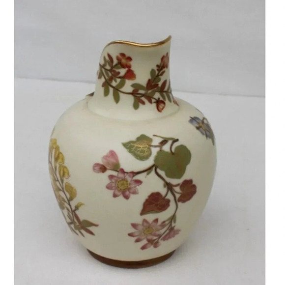 VTG Royal Worcester Porcelain Hand Painted Blush Ivory Floral & Gilt 8" Pitcher - Picture 3 of 6